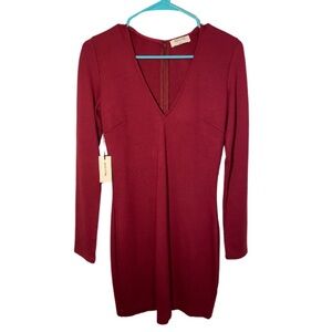NWT Babaton by Aritzia Leo Bodycon Red Dress V-Neck Long Sleeve Size 4